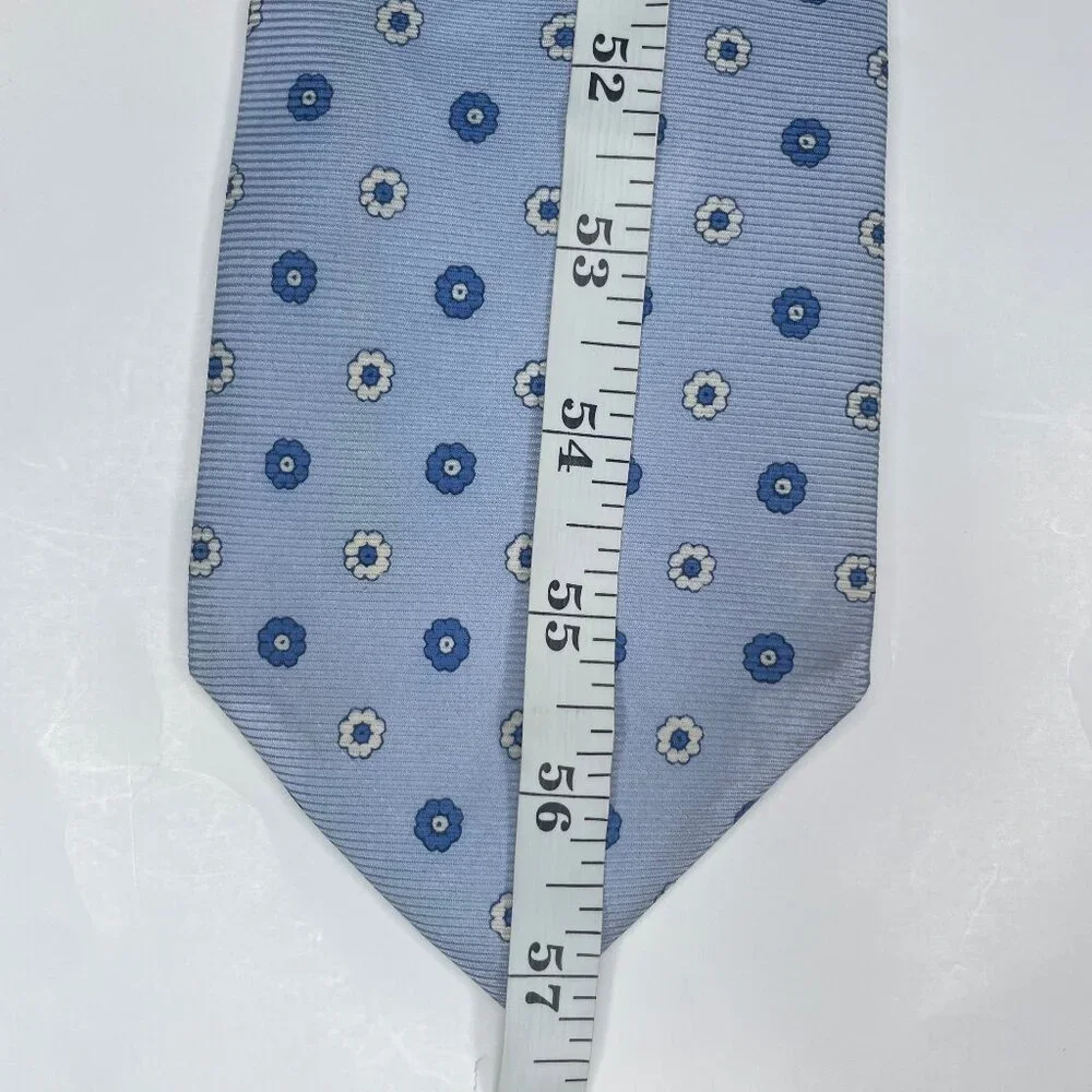Banana Republic Silk Floral Tie Light Blue Made in USA Vintage Medallion